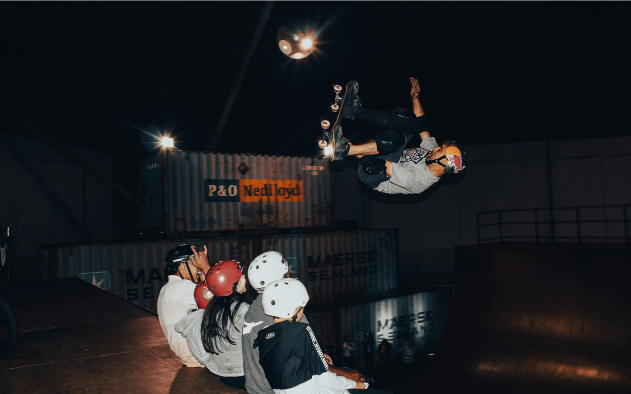SPORT & ACTIVE SPOTS-Image